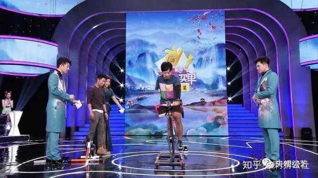 他缺少一只胳膊一条腿,顽强拼搏在快手被认可,几乎骑遍全中国 - 知乎