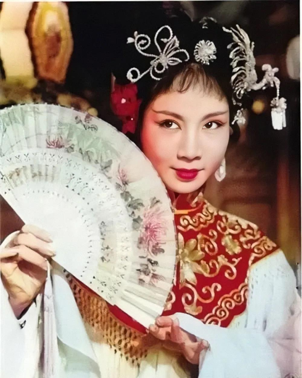 2人 赞同了该文章 "大家好,我是姚璇秋,让我们一起努力将潮剧这个美丽