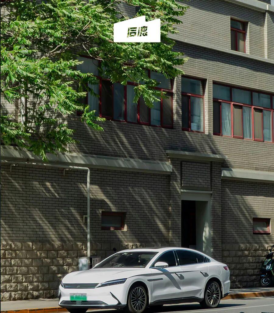 月薪四千的年轻人，盯上了不到10万的纯电小车