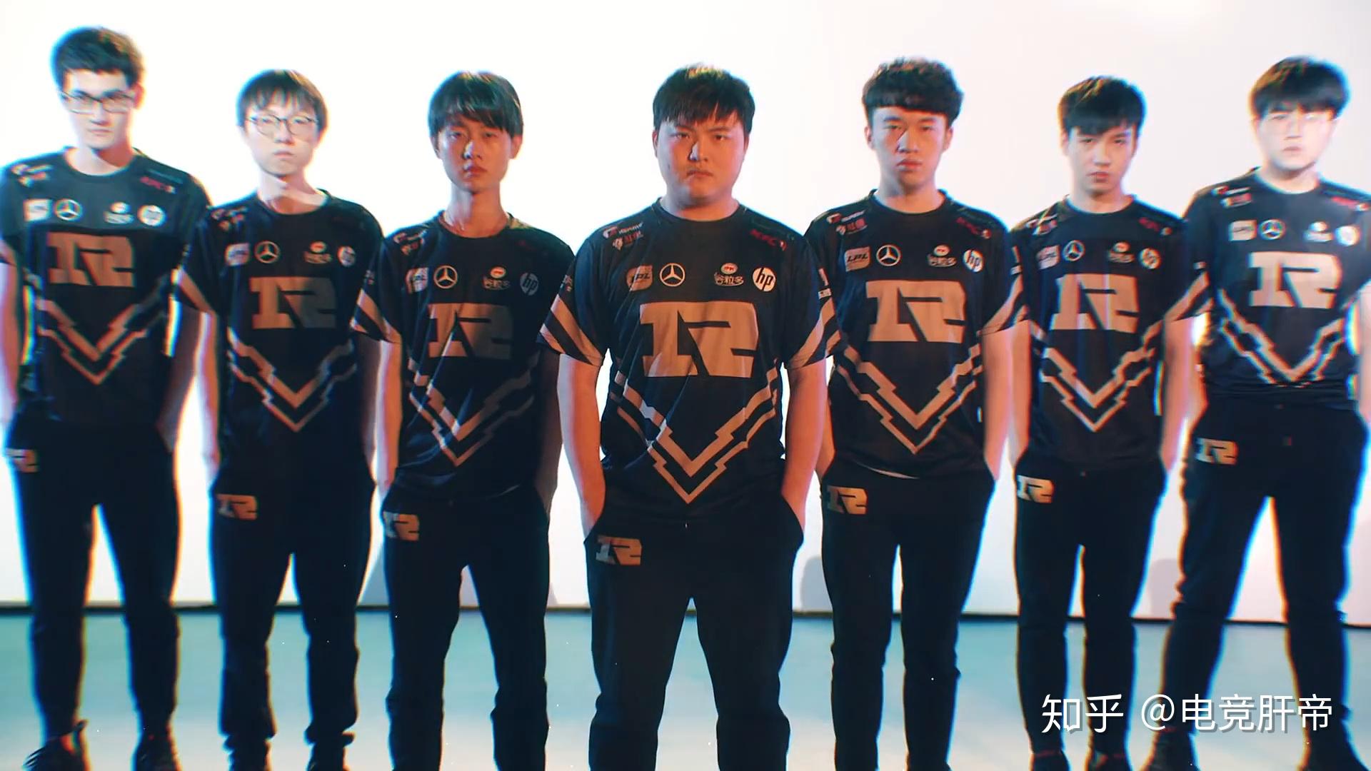 重温皇族和rng七年长路登上神坛又坠入深渊电竞场内外03