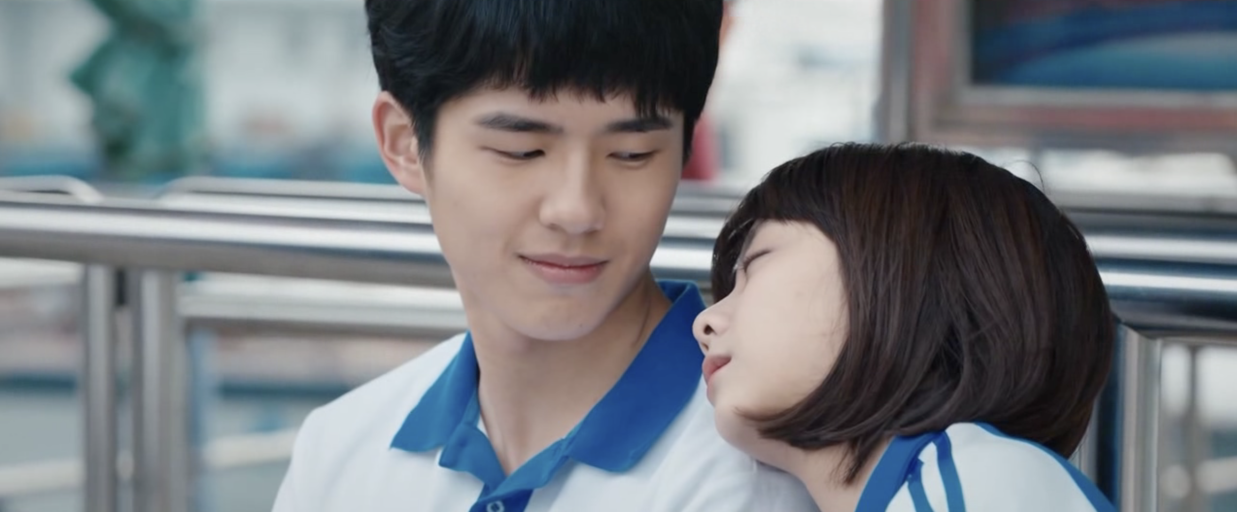 最好的我们耿耿余淮遇见李荣浩原声麻雀mv一起干了这碗狗粮