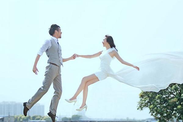 怎么样挽回一个男人的心的视频 v2-ad11b5684b6741c656b25bbee76be9b5_1200x500.jpg