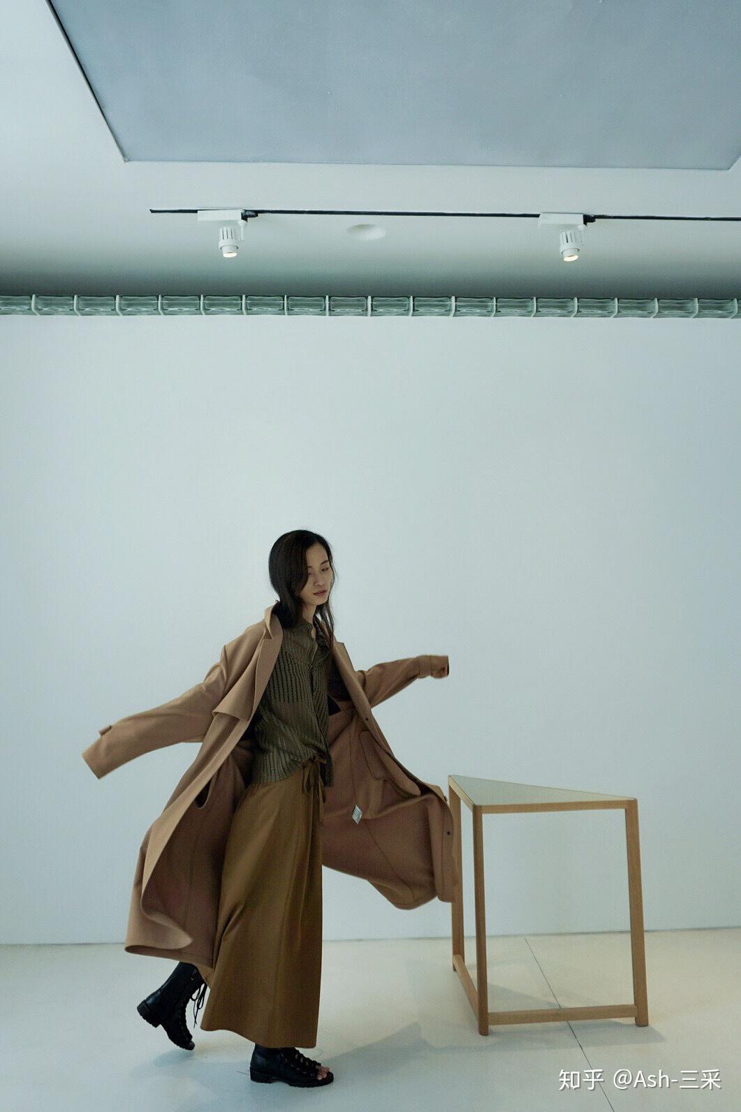 嘴唇厚鼻头大塌鼻子单眼皮的女生该怎么办?