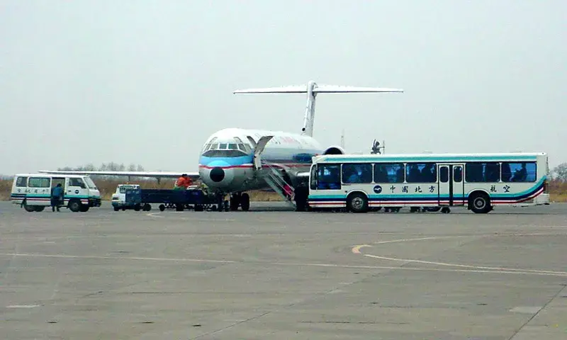 "大房身""朝阳川"和"二台子"三座军民合用机场支撑吉林全省民航的局面
