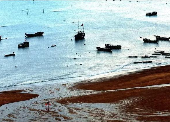 哪里的大海最美 v2-ad755bae85d39fb99c5b153dd213e483_r.jpg