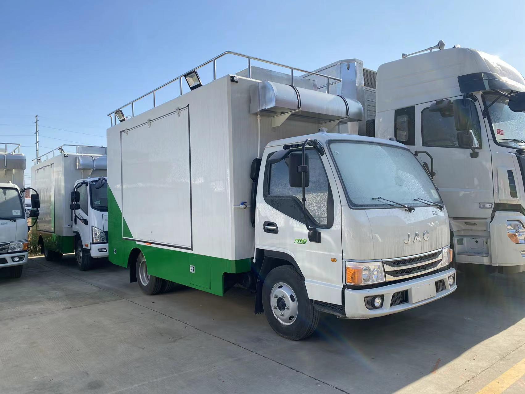 江西流动宴席餐饮车厂家