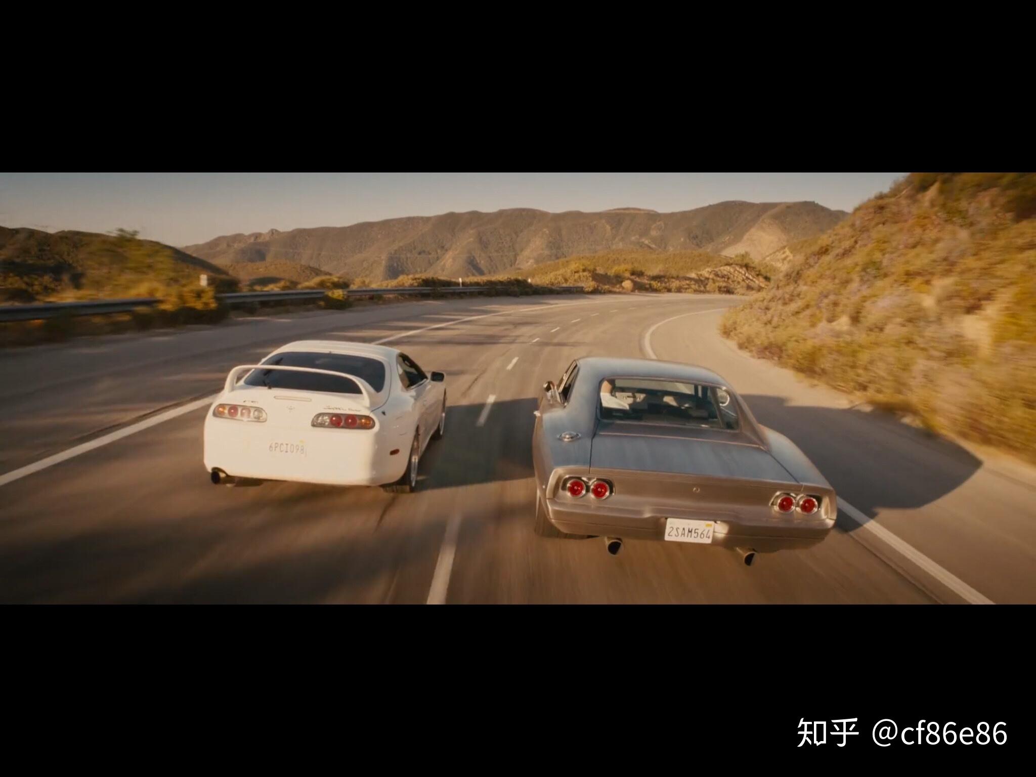 若干年后,导演在《速度与激情7》片尾特意设计保罗开着同代的supra与