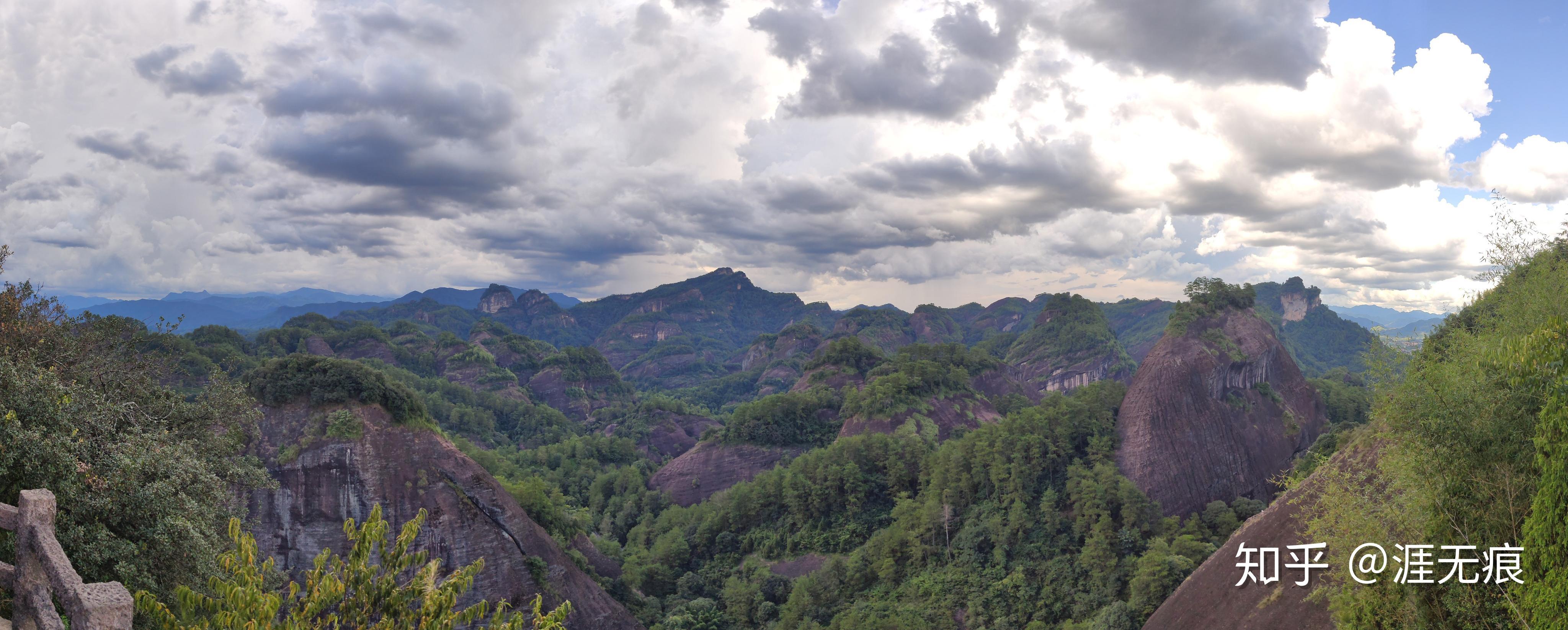 游玩时间大概也在1-2个小时左右,玉女峰作为武夷山的标志山峰,是不能