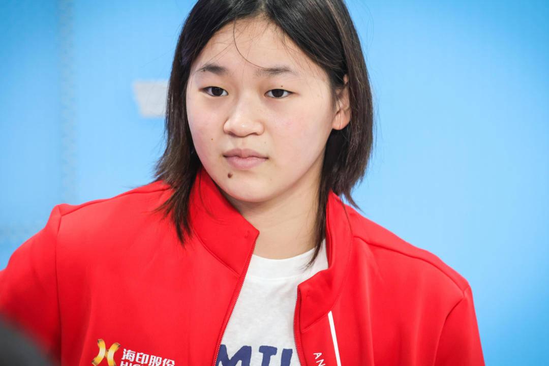 全红婵落泪恳求「不要再骂我了」，如何看待「捧杀」与「棒杀」交替出现的饭圈怪圈？我们该如何理性追星？