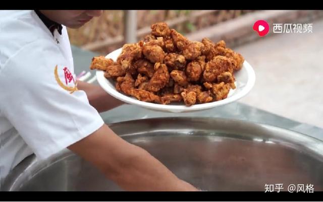 西瓜视频与众不同的美食作家王刚圈粉一千多万他是怎么做到的