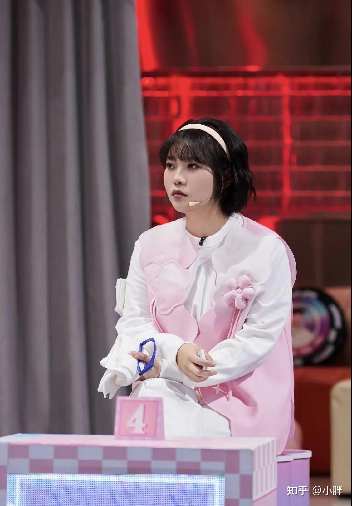 李雪琴新恋情曝光,狗仔晒约会画面,与男友甜蜜热恋期 - 知乎