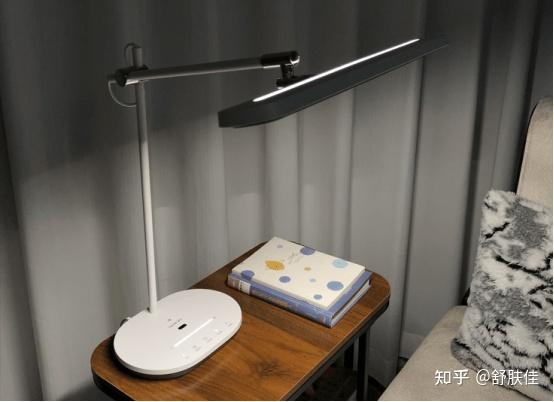 学生护眼灯选哪个牌子经济好用？分享五款学生也买的护眼台灯 - 知乎