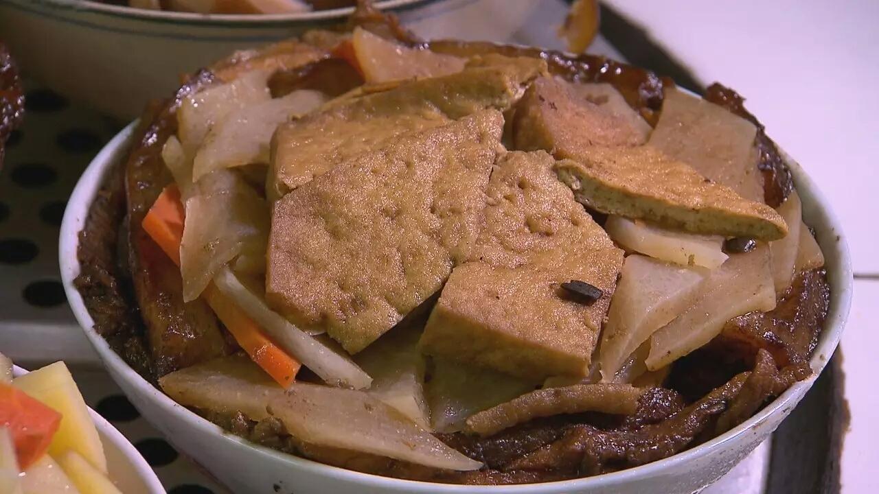 漫川古镇的地理位置以及浓厚的历史底蕴形成了秦风楚韵的独特风土人情