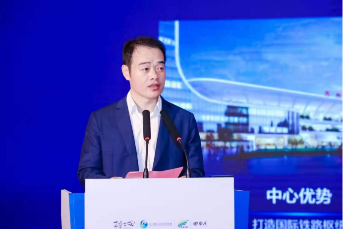 丁盛义苏州高铁新城党工委委员,管委会副主任丁盛义在