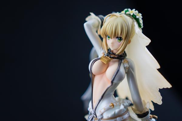 想买个saber的手办,求大神推荐?