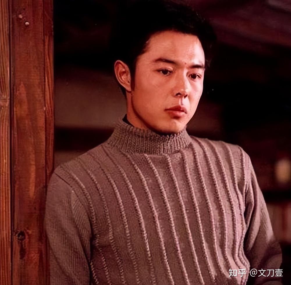 从《有一个青年》到《年轻的朋友》,不得不说,年轻时期的张铁林演技可
