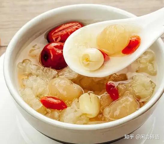 家常煲汤之冰糖银耳汤 - 知乎
