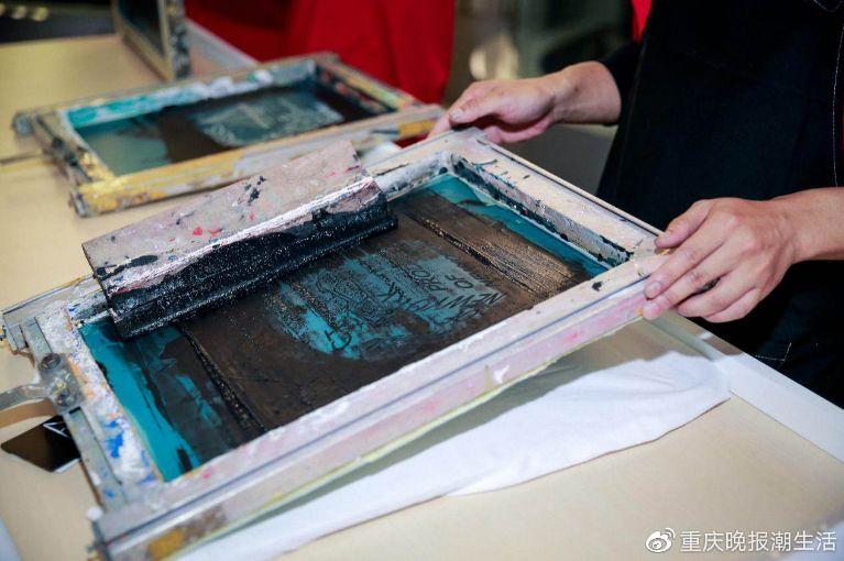 一篇文章看懂你本来看不懂的「手工丝网印刷」-扫盲篇(什么是手工印刷印刷) - 知乎