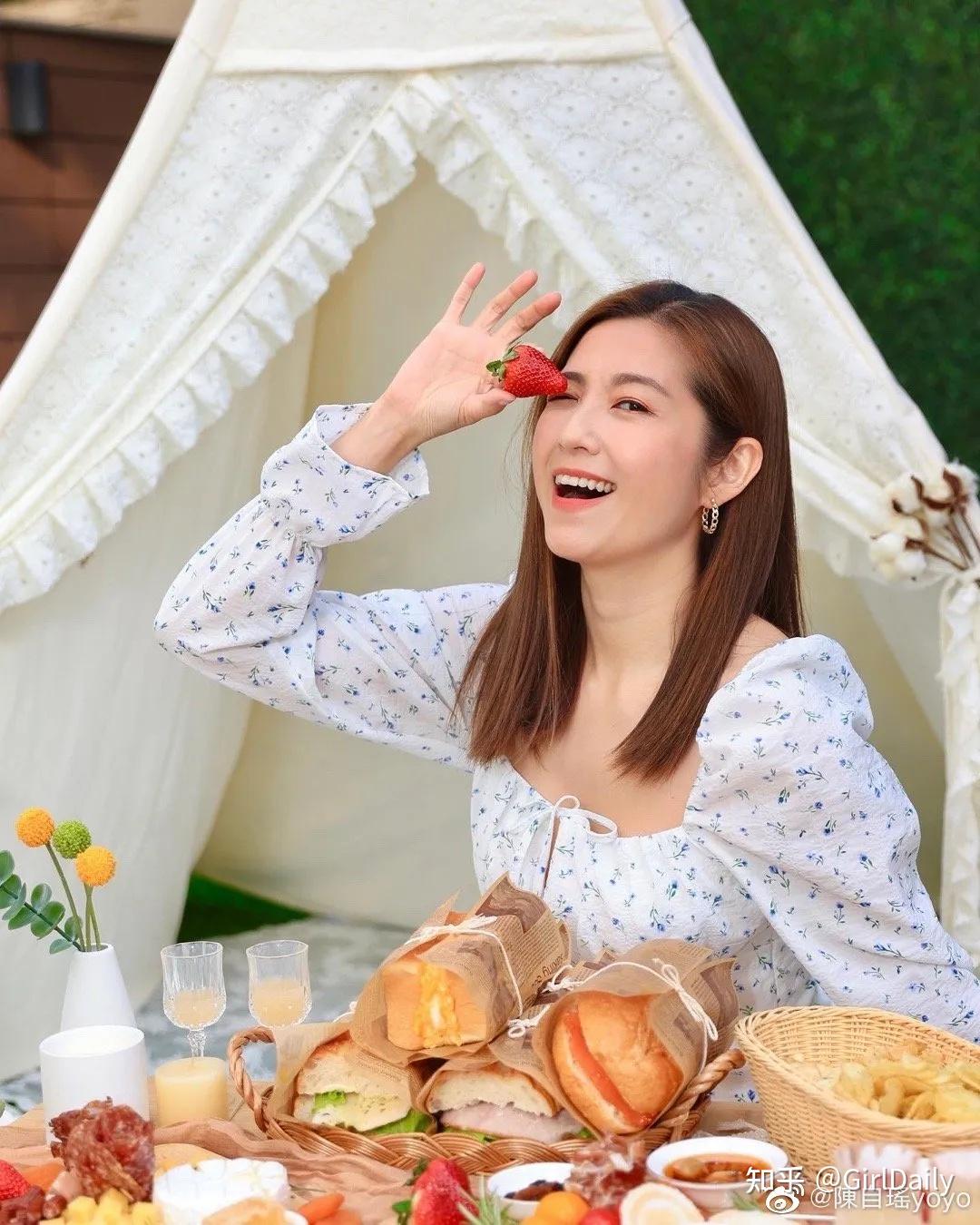 42岁tvb最靓花旦杀疯全网甜妹长相御姐身材太绝了