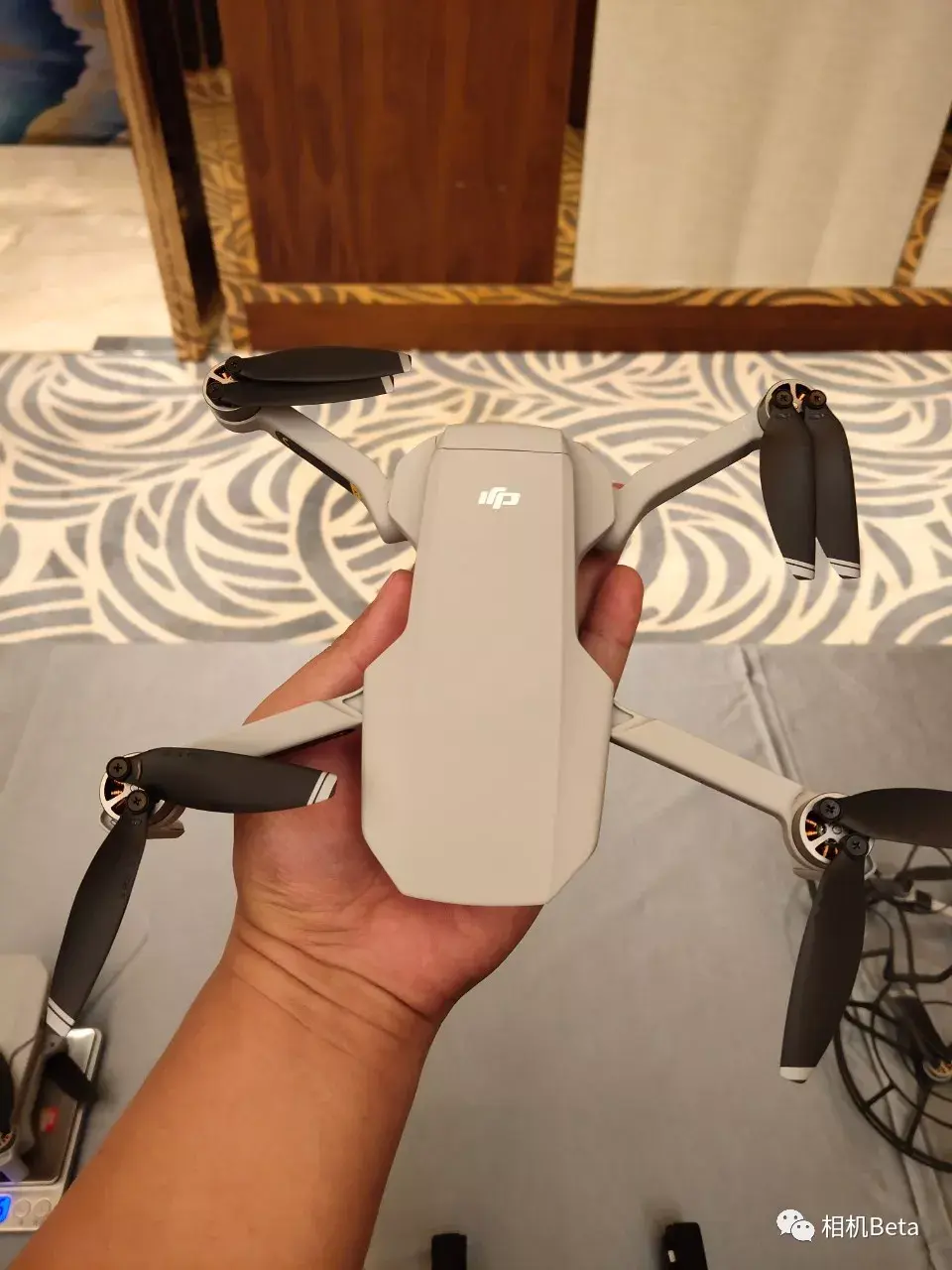 大疆mavicmini无人机真机实物上手图及大家关心的一些问题