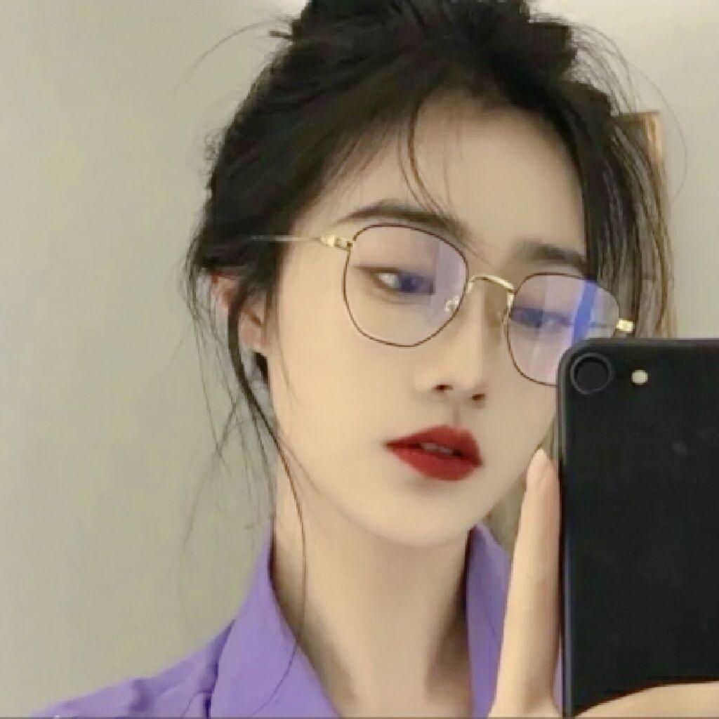 有哪些看上去干净温柔的女生头像?