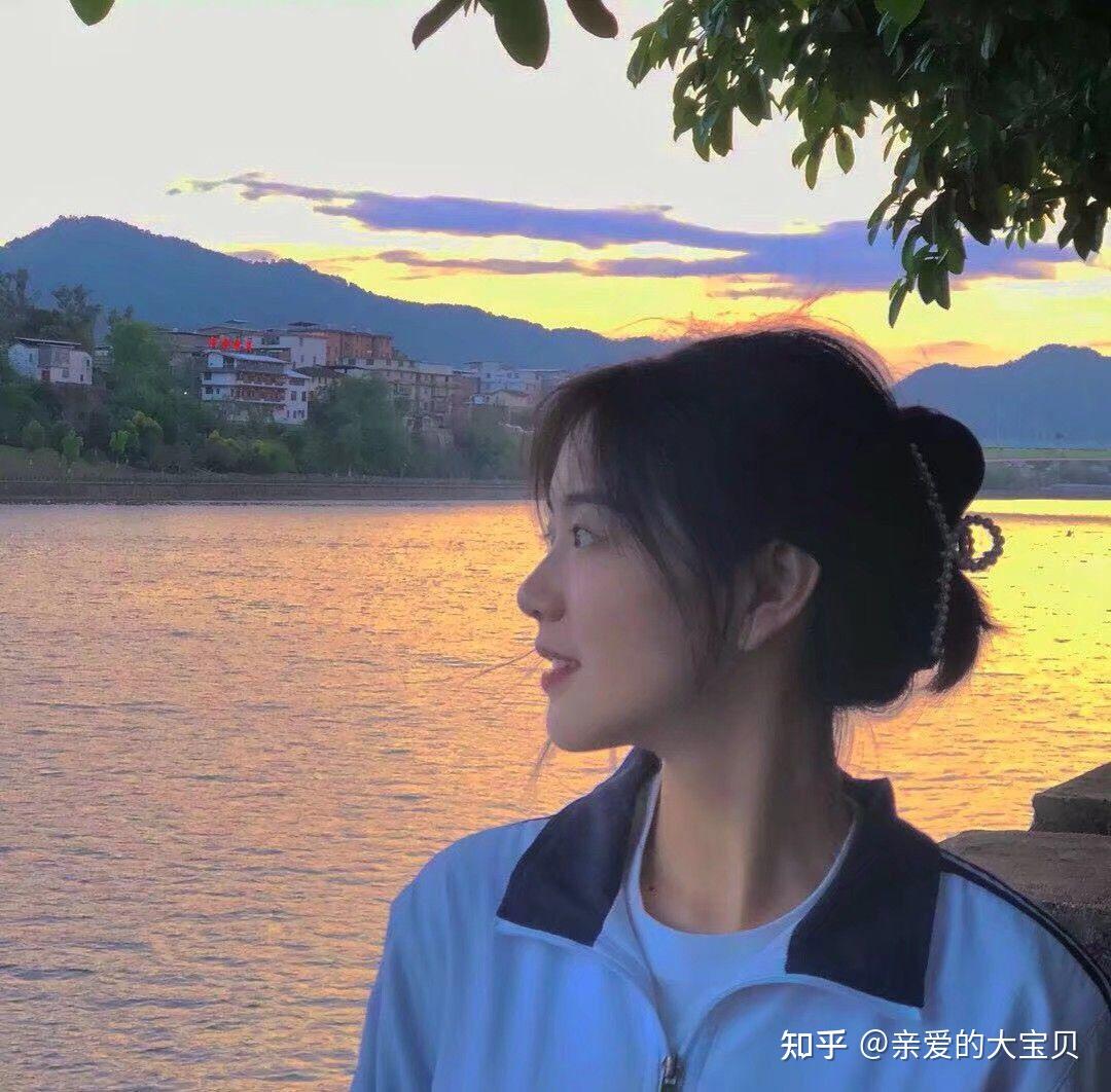 超好看的女生头像