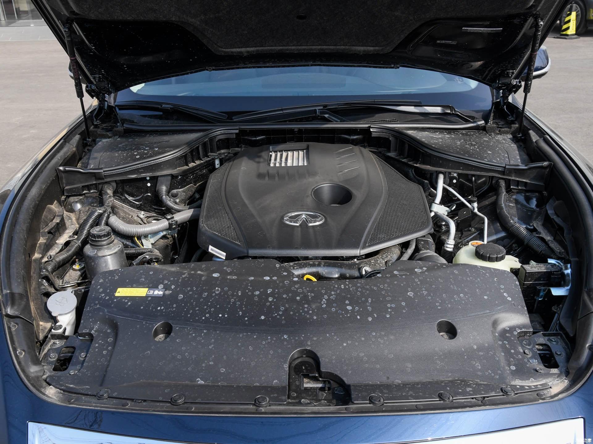 中大型车市场实力派英菲尼迪q70外观亮眼动力高效