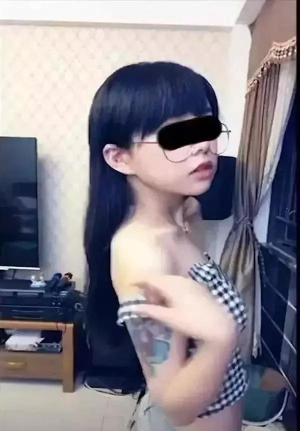 被扭曲的价值观抖音小学生妈死了求一万个赞