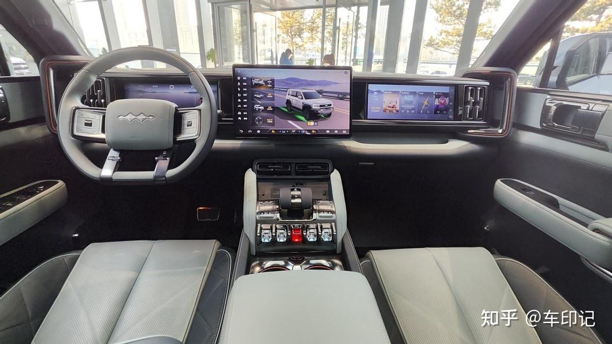 探店看过方程豹豹5方知何为硬派越野插混suv