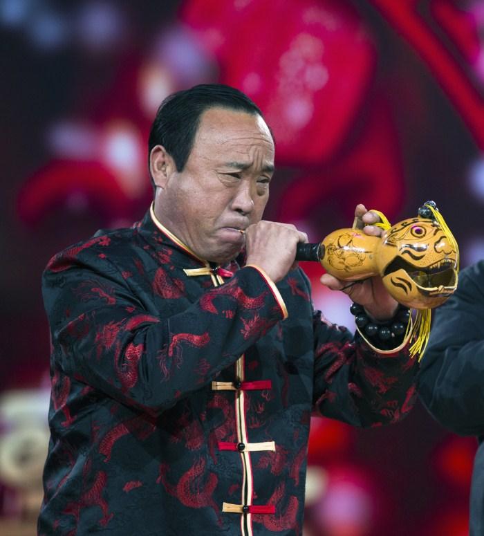 青州赵兴堂定州张占民以及广西师范学院教授覃国伟登上央视春晚