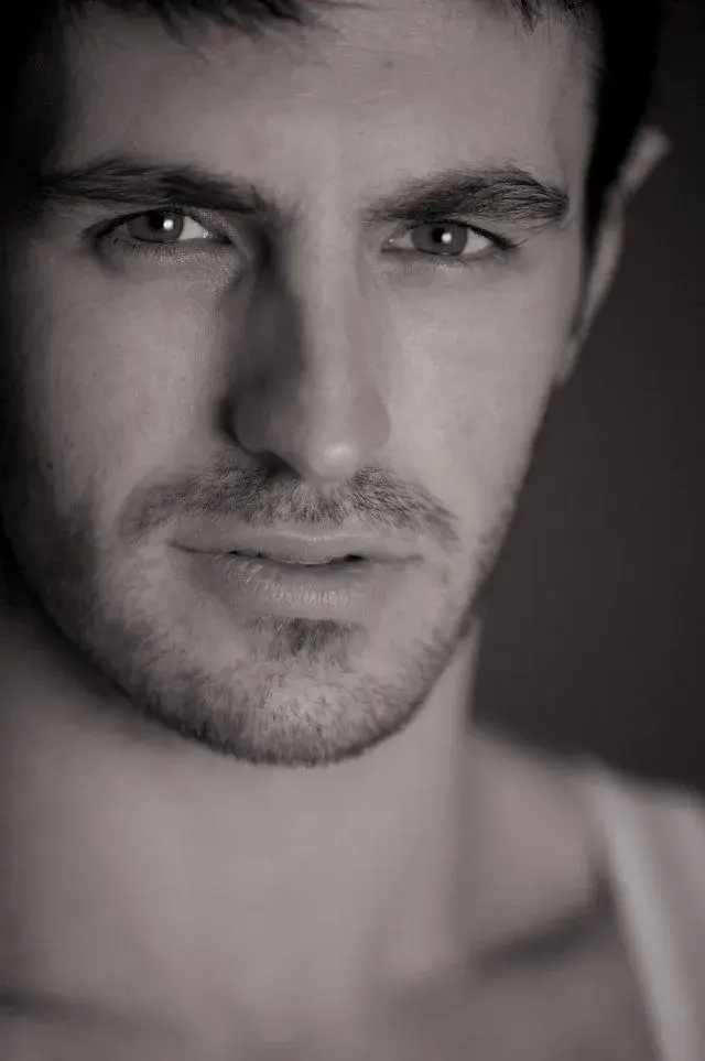 其实,了解安雅的小伙伴们可能知道,安雅之前和爱尔兰演员伊恩·马肯