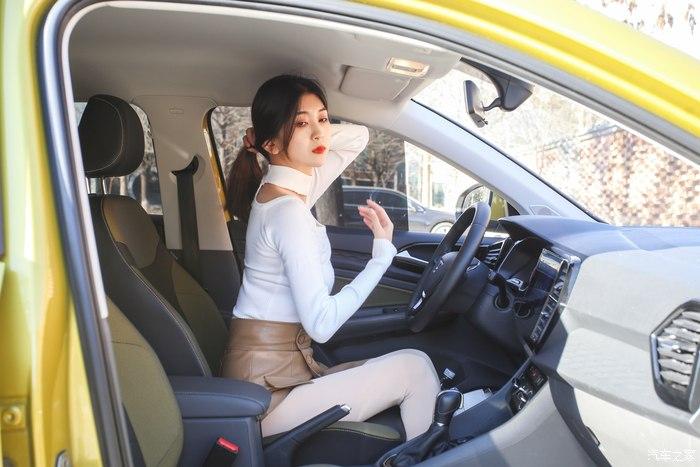 家用车装x指南长腿女司机与她朴实无华的靠谱座驾捷达vs5