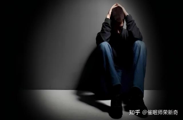 为什么很多抑郁症患者宁可硬抗也不求助？ - 知乎