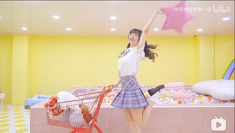 对比b站上市公司的宅舞视频招商银行完胜