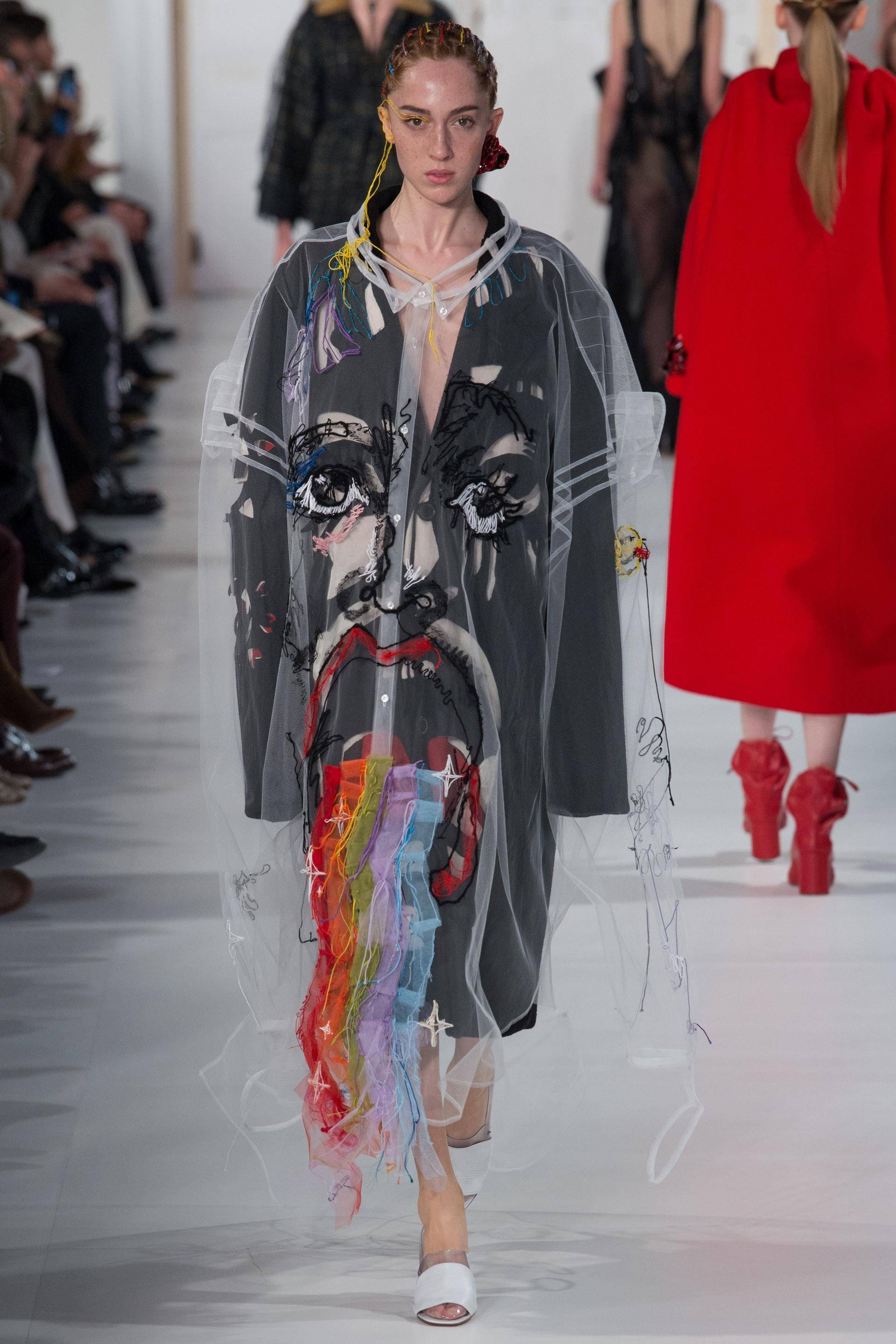 服装设计作品集中的面料改造怎么做