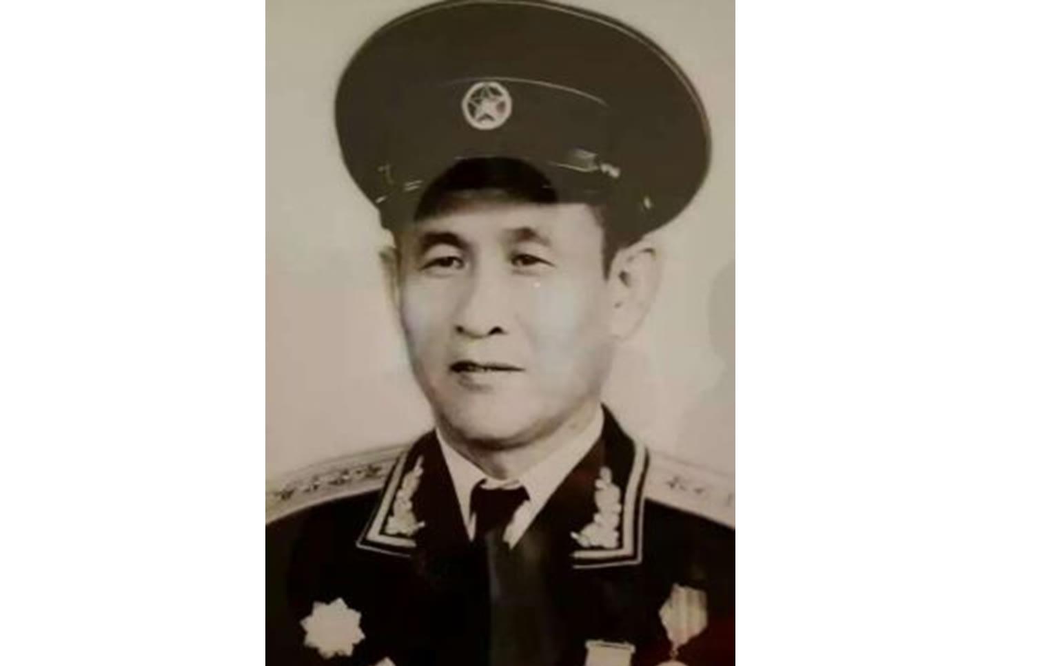 青年时期,张震宇投身抗日救亡运动,1937年8月加入组织.