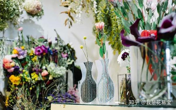你见过哪些奇奇怪怪的花瓶 知乎