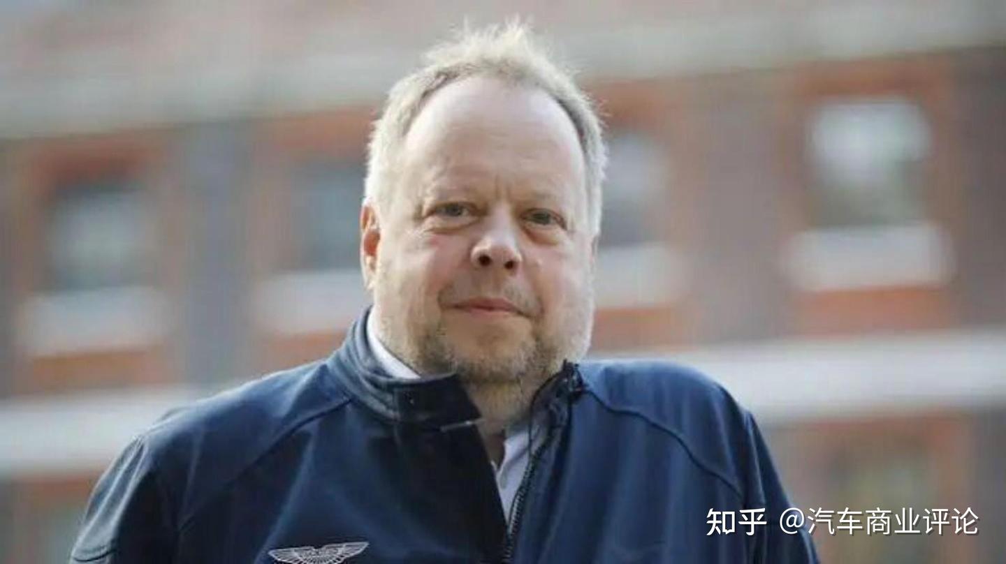 113年没赚过钱，给霍尔马克两年