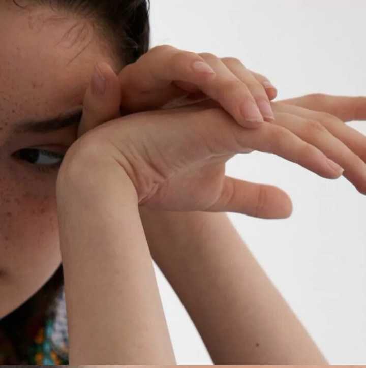 有哪些冷淡风的头像?男女都 ?