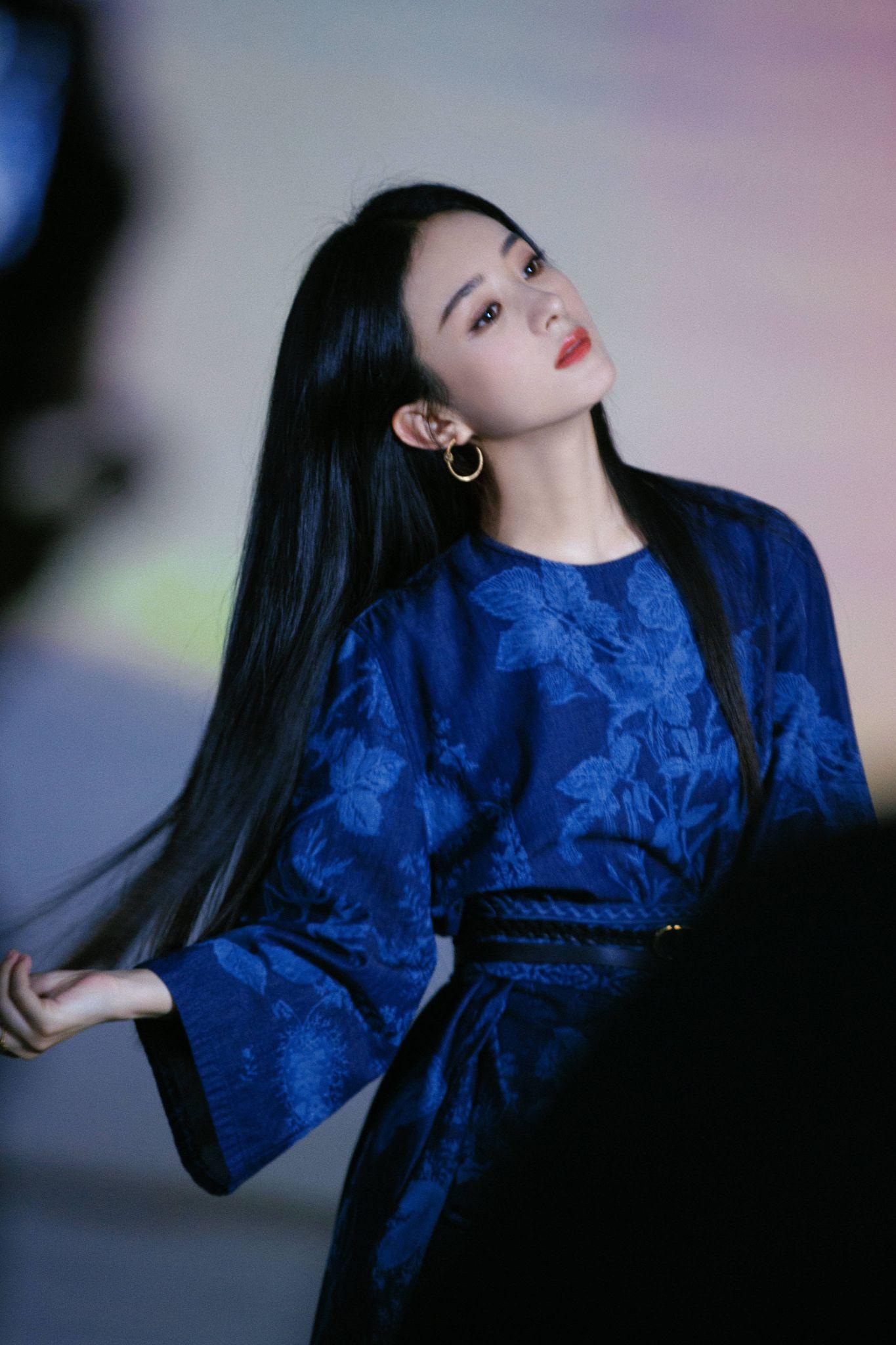 赵丽颖时尚健康四月封面