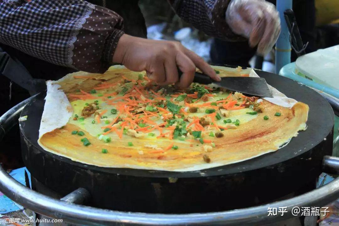 煎饼摊做大做强小摊青年摇身一变成企业家