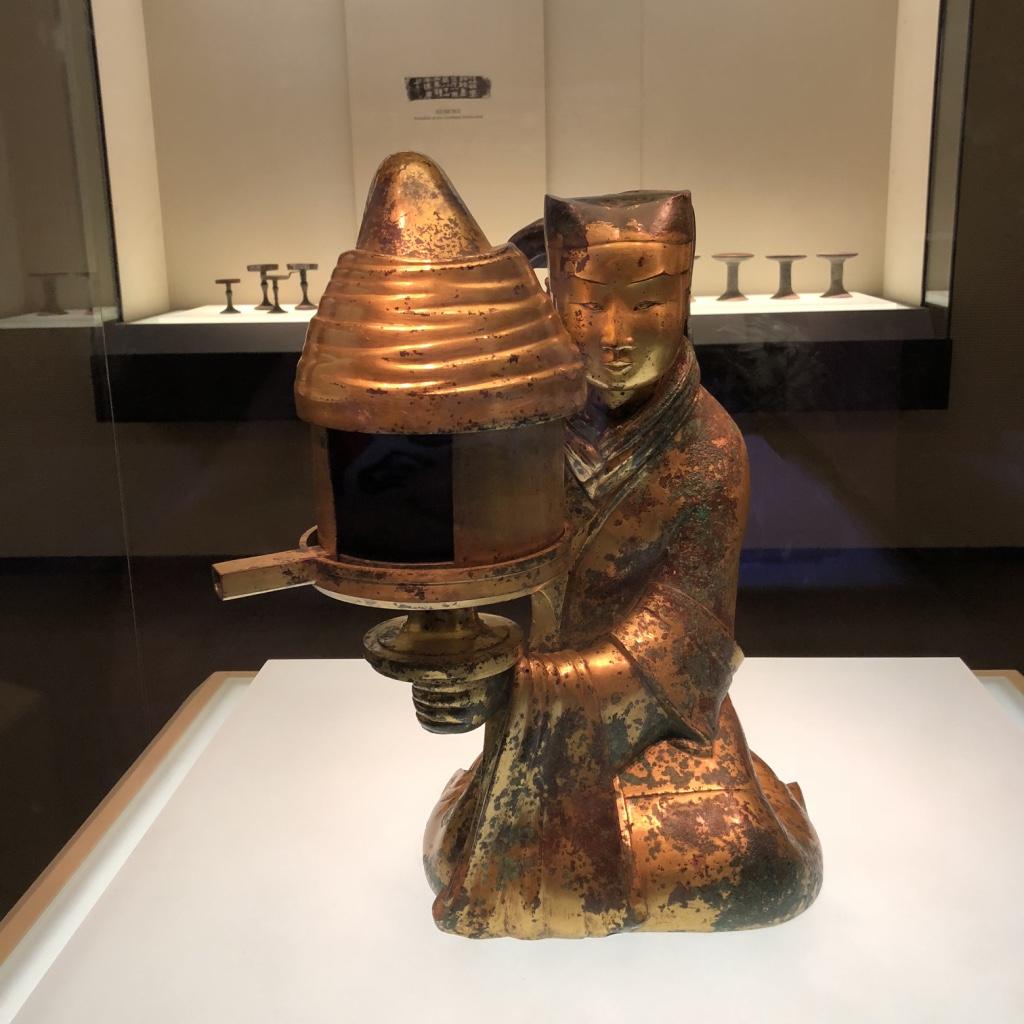 故宫新陶瓷馆在武英殿揭开面纱 千余件文物展现中国陶瓷发展历程