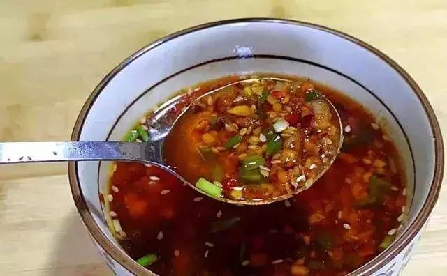 万能凉拌汁可以放白开水吗 v2-b1f0b403d0ce059d58c57f76229fe905_r.jpeg