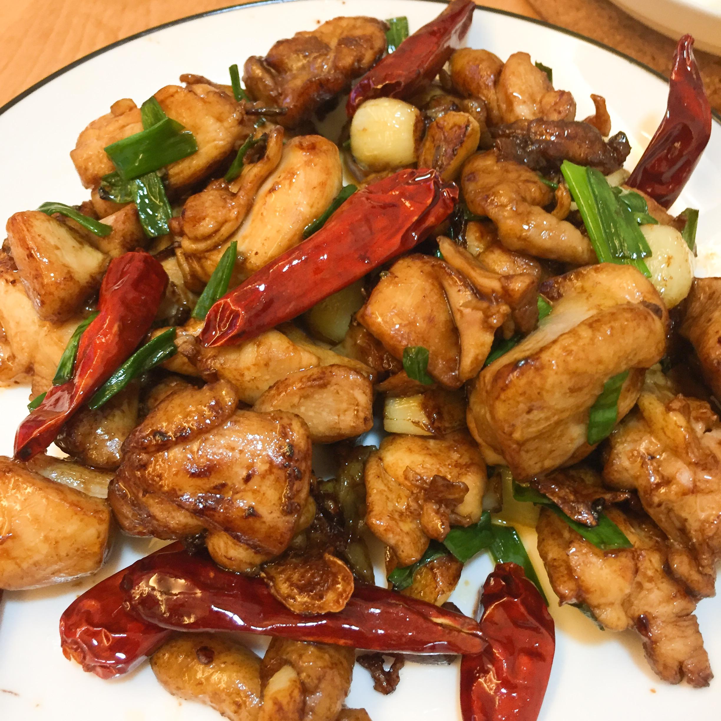 一盘藤椒鸡块送给凌晨四点打跨洋电话的留学废柴们