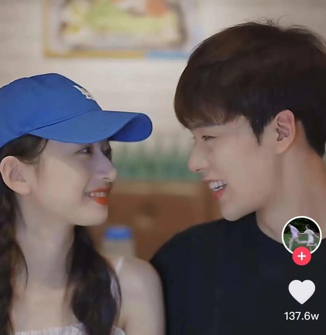 "一杯美式"和"三金七七",两个账号,同一批主演,以爱情剧为主导,分别