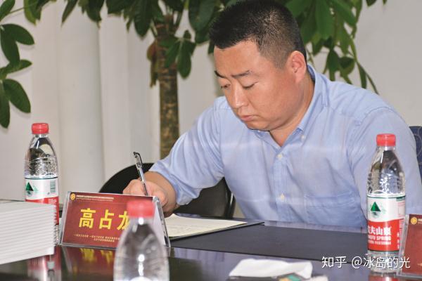 2018年8月,在北京打拼多年的高占龙已积累了大量人脉和资源.