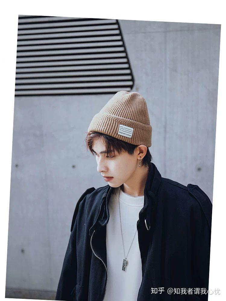 男士戴什么帽子最好 v2-b29d46a20d56b8190536069de590dc77_r.jpg