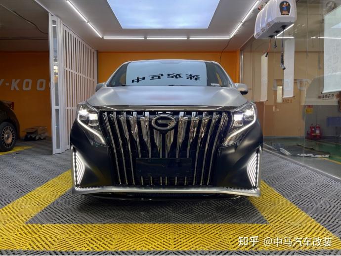 广汽传祺m8|双色车身,全新套件齐上阵