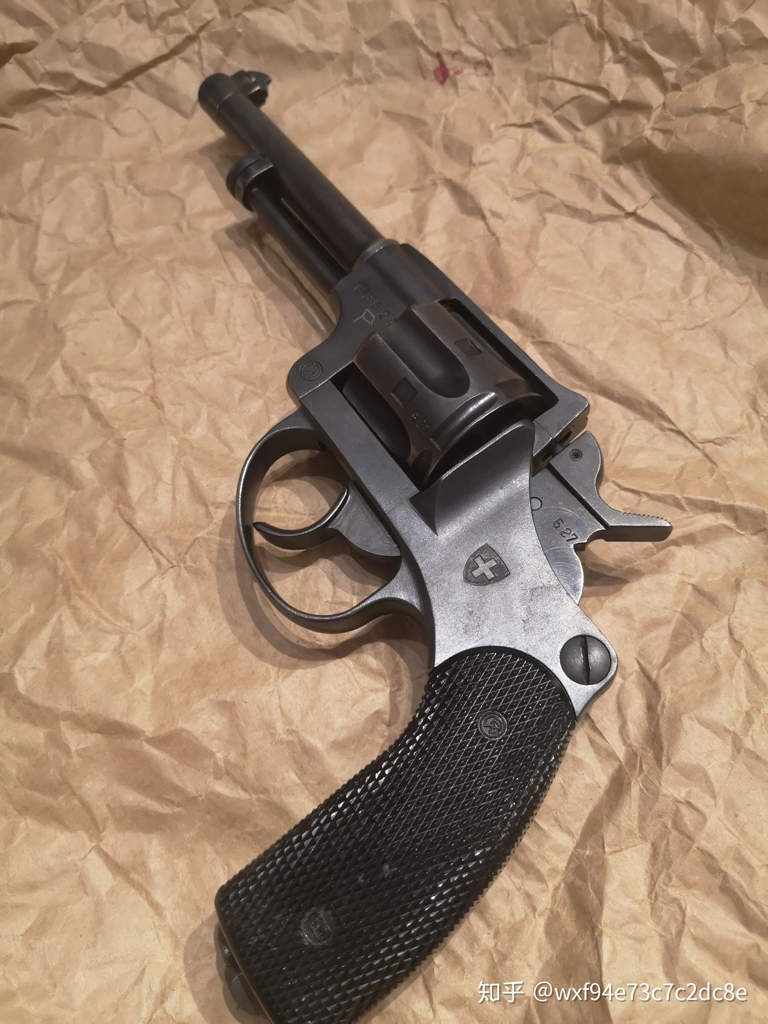 二战左轮手枪 之 瑞士左轮手枪