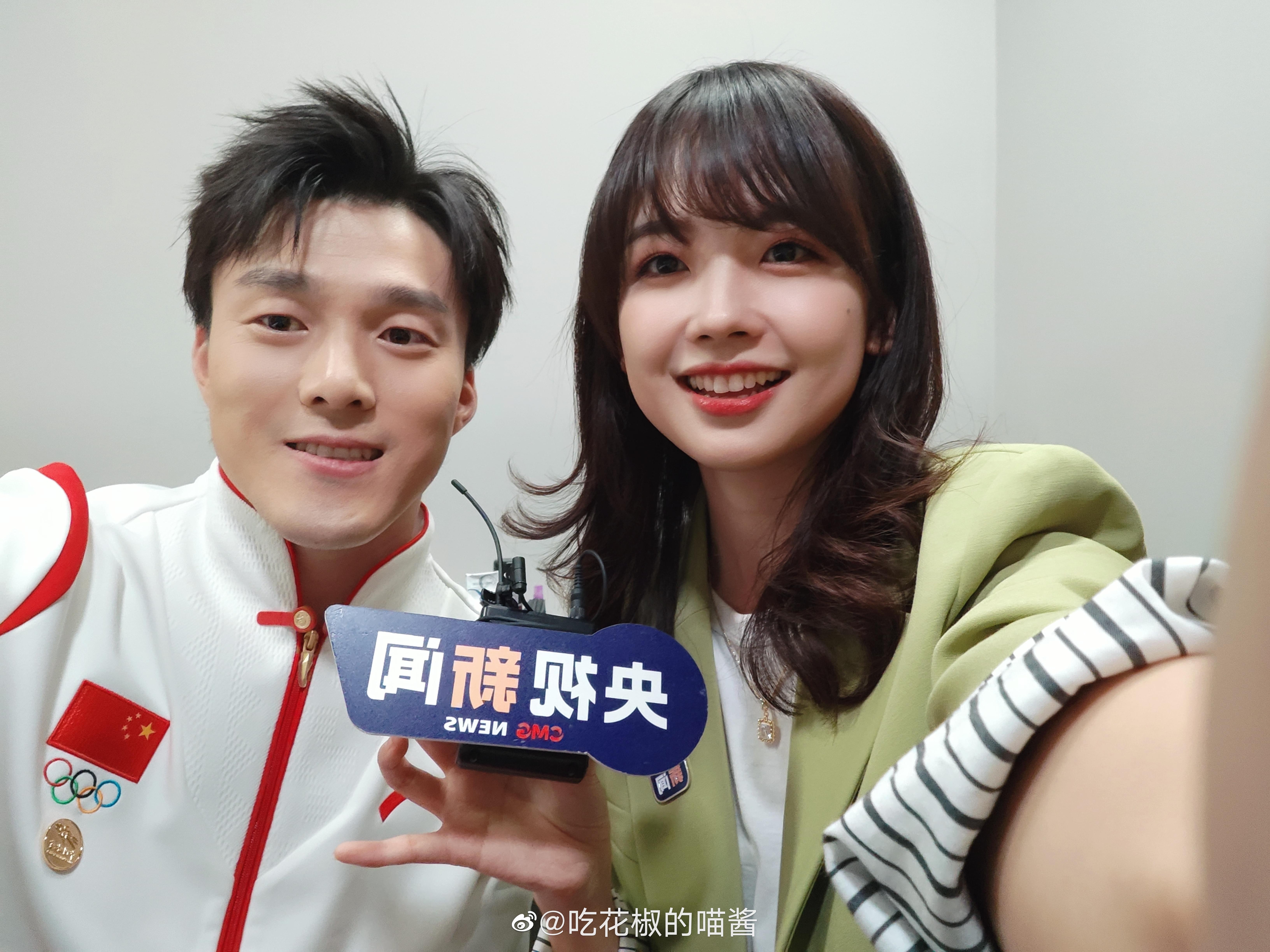 王冰冰晒与冬奥众健将合影:天呐,我现在太羡慕这位